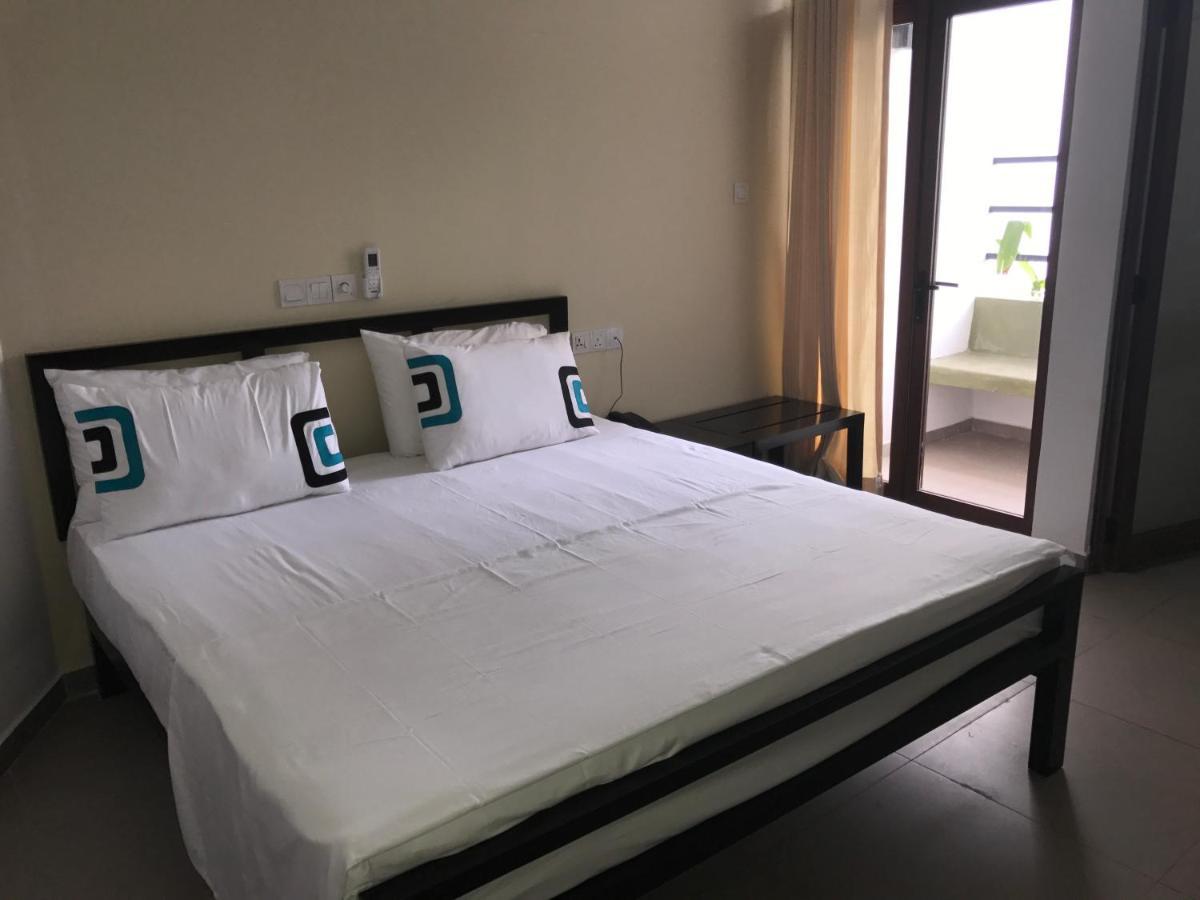 Saninro Hotel - Ragama Exterior photo
