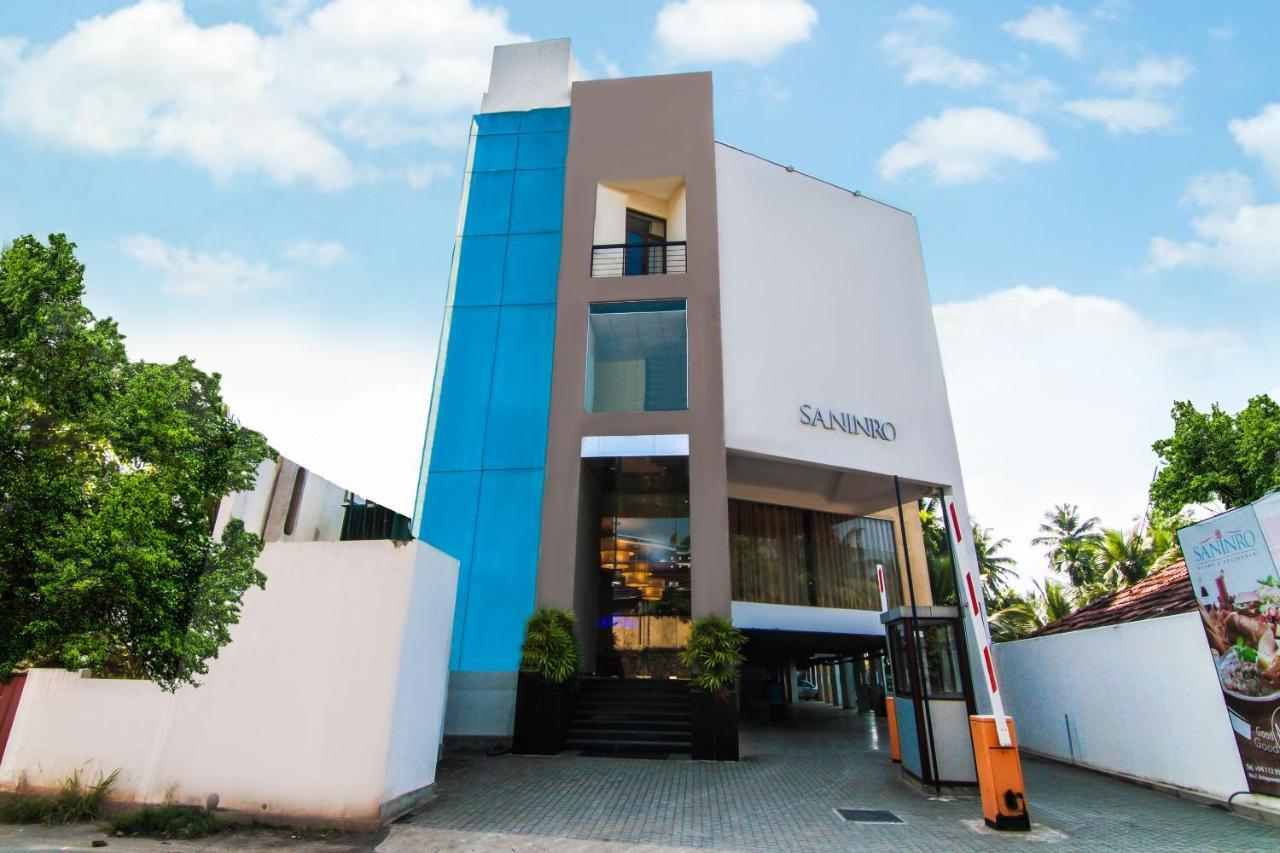Saninro Hotel - Ragama Exterior photo