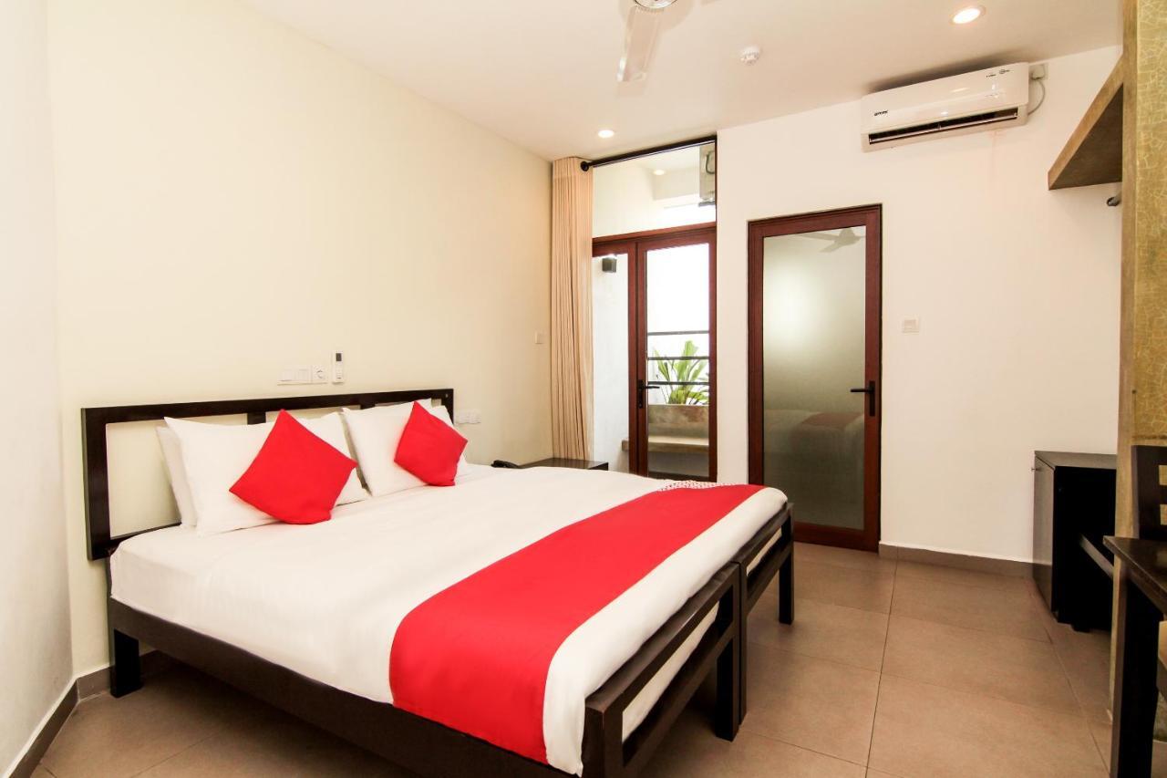 Saninro Hotel - Ragama Exterior photo