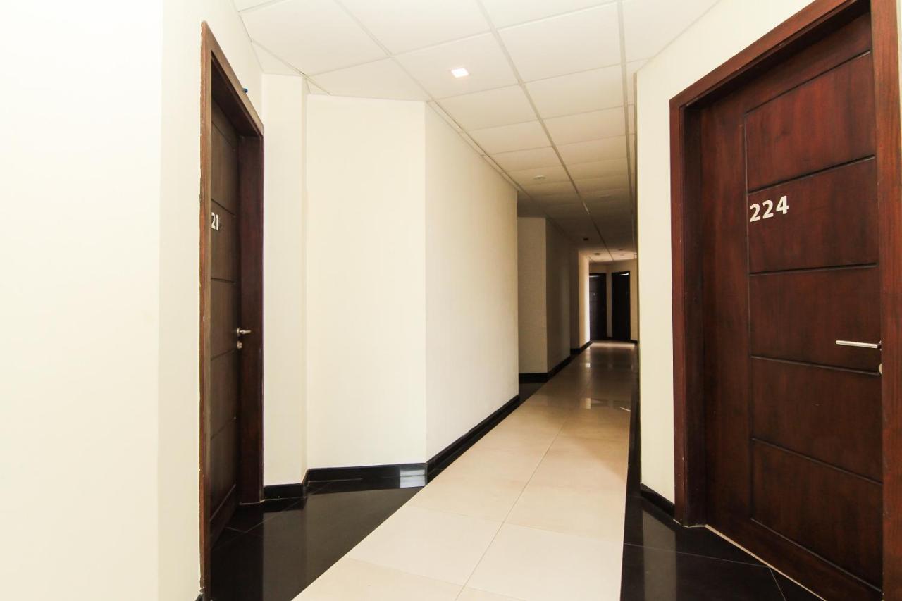 Saninro Hotel - Ragama Exterior photo