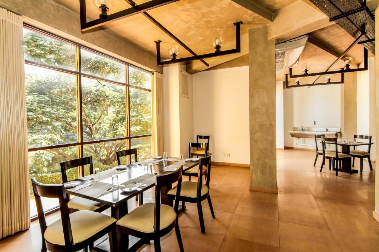 Saninro Hotel - Ragama Exterior photo
